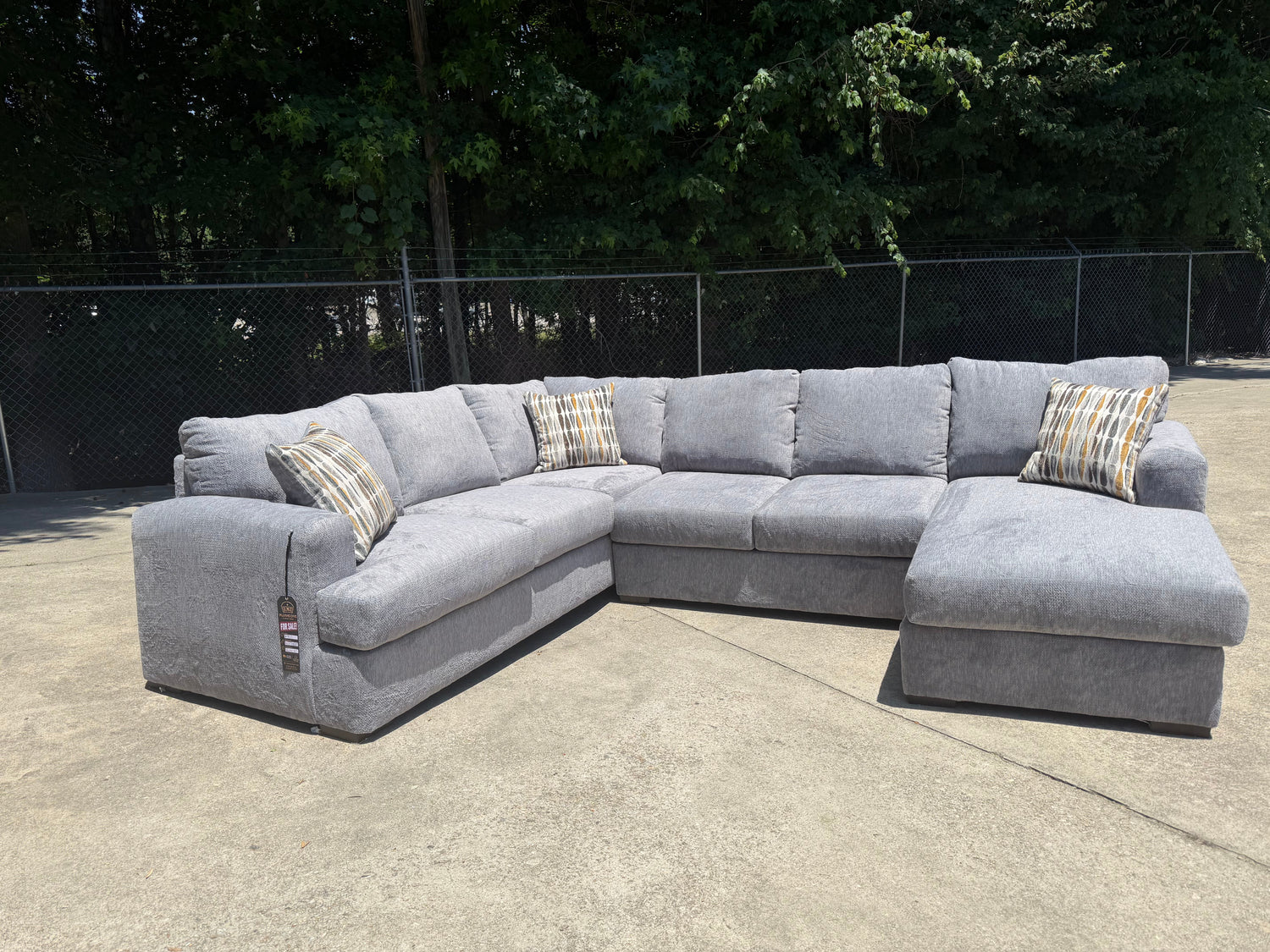 Sofa & Sectionals